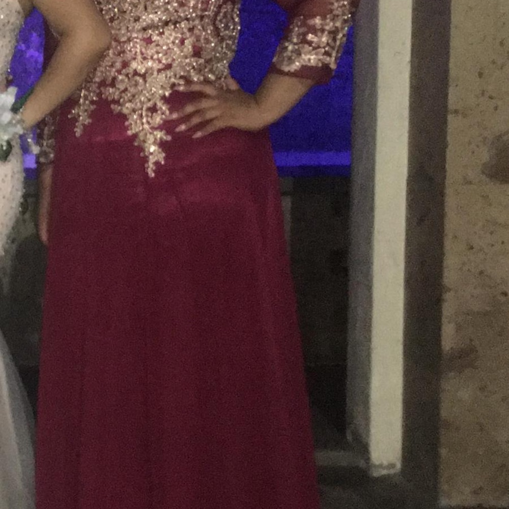 Dress - Picture 2 of 2